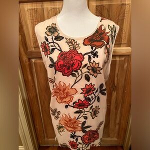 Ladies, pink floral tank top,the back is knit